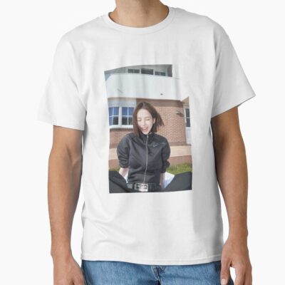 Alternative view of aespa Karina T-shirt