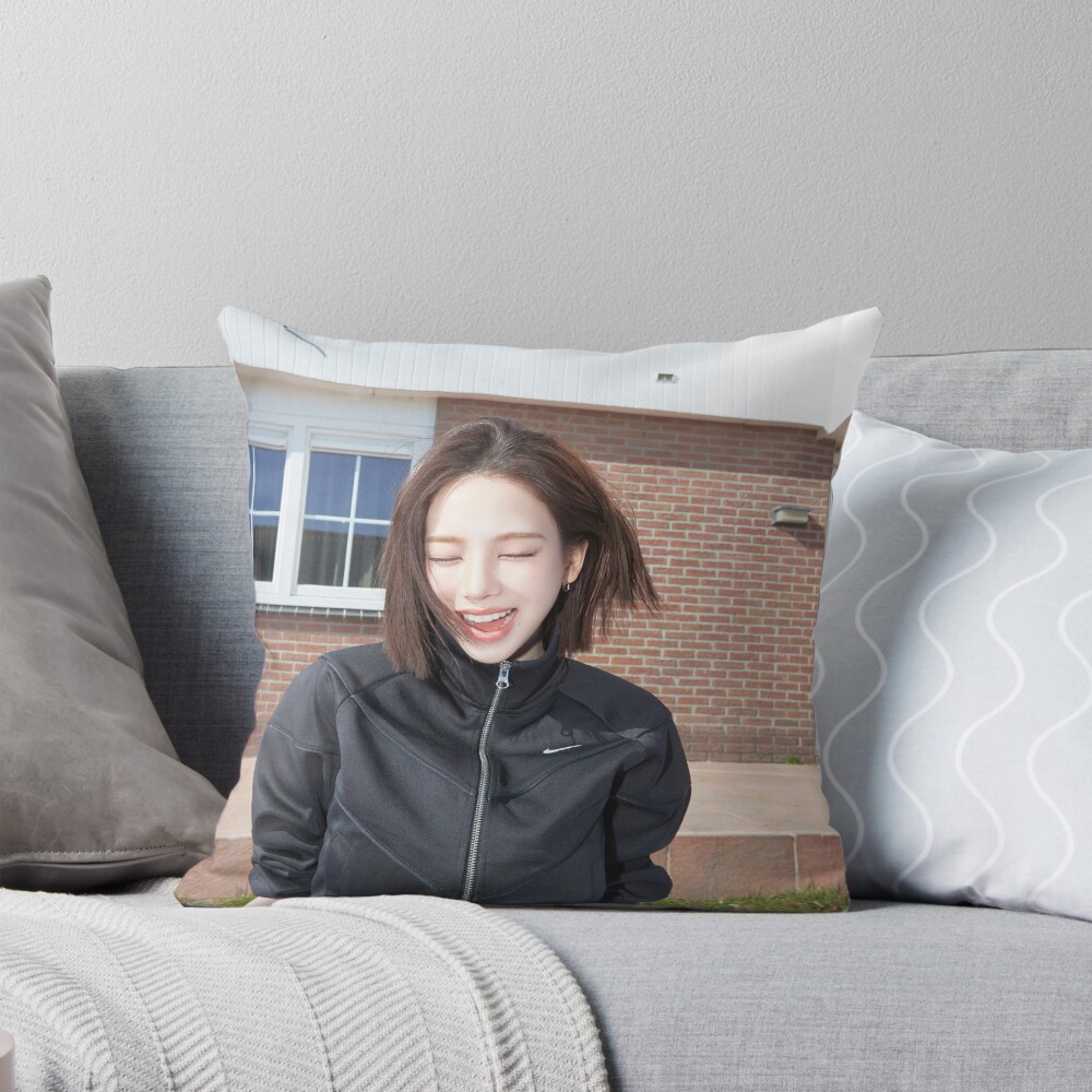 aespa Karina Throw Pillow